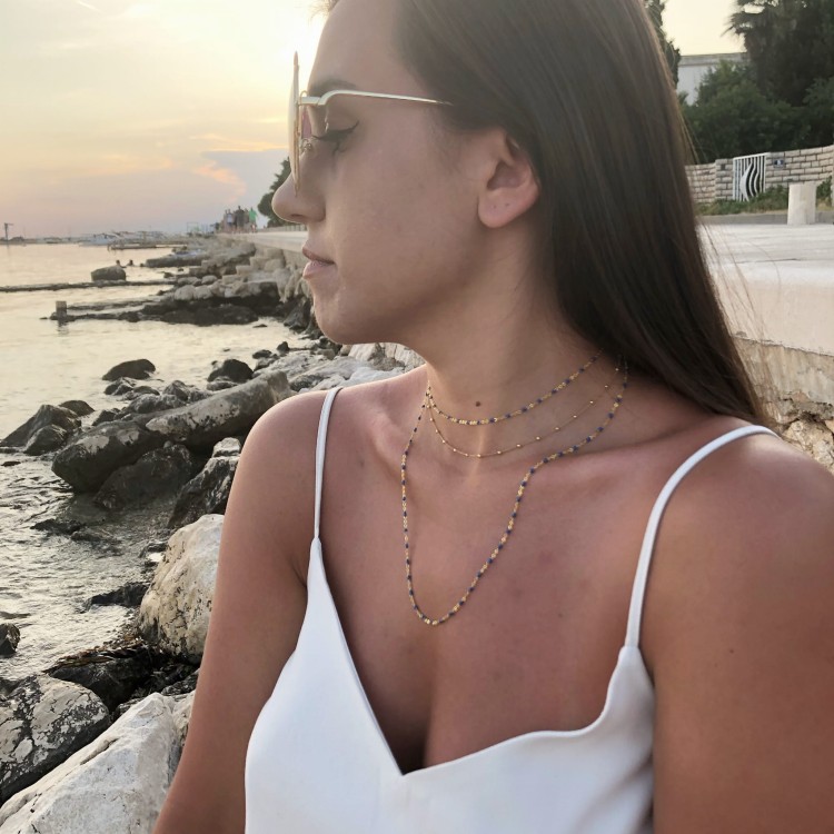 Srebrny pozłacany naszyjnik z granatową emalią