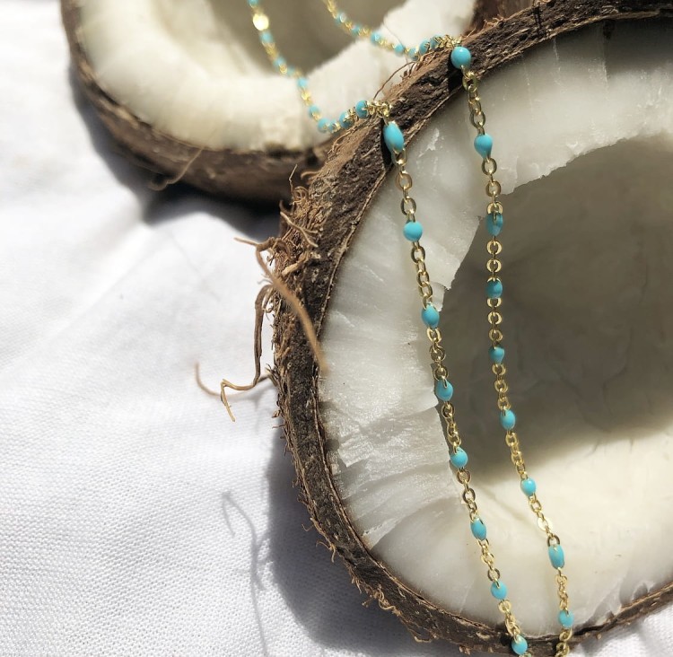 Srebrny pozłacany naszyjnik z niebieską emalią