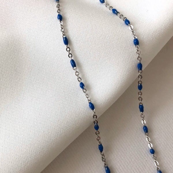 Srebrny naszyjnik z granatową emalią