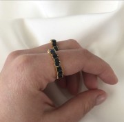 Srebrny pozłacany pierścionek obrączka z czarnymi cyrkoniami