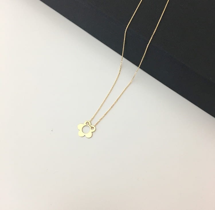 Złoty naszyjnik kwiatek 333